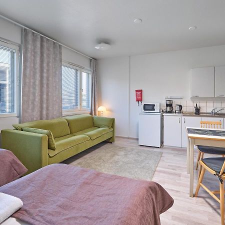 Gasthaus Lohja Bed & Breakfast Екстер'єр фото