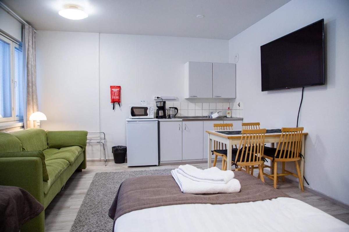 Gasthaus Lohja Bed & Breakfast Екстер'єр фото